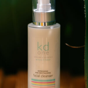 Refreshing & Revitalising Facial Cleanser (for daily use)